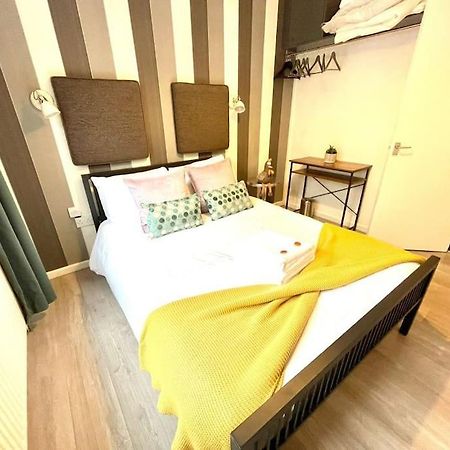Serene And Cozy 1-Bedroom House With Parking CBG エクステリア 写真