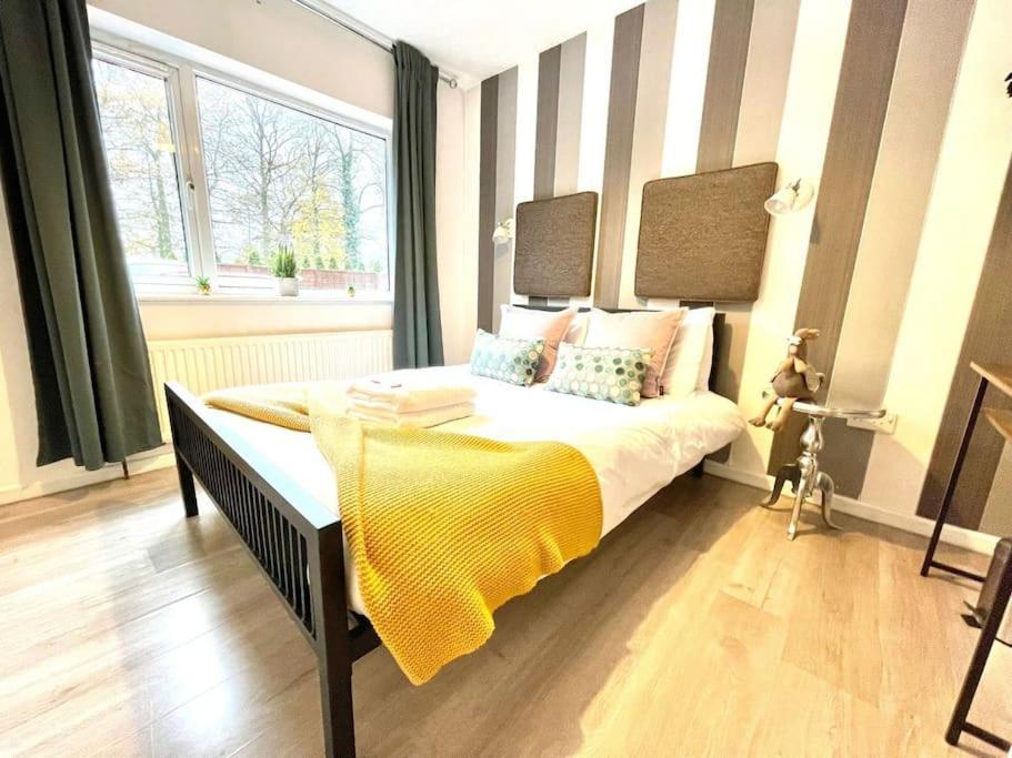 Serene And Cozy 1-Bedroom House With Parking CBG エクステリア 写真
